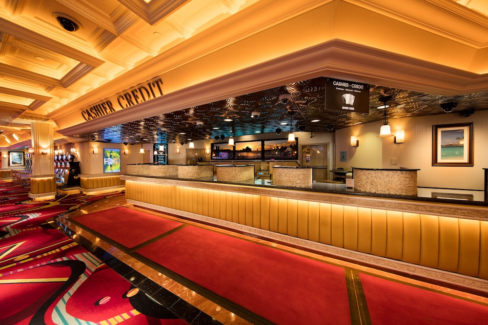 Western Village Inn & Casino by Peppermill Resorts - photo 2
