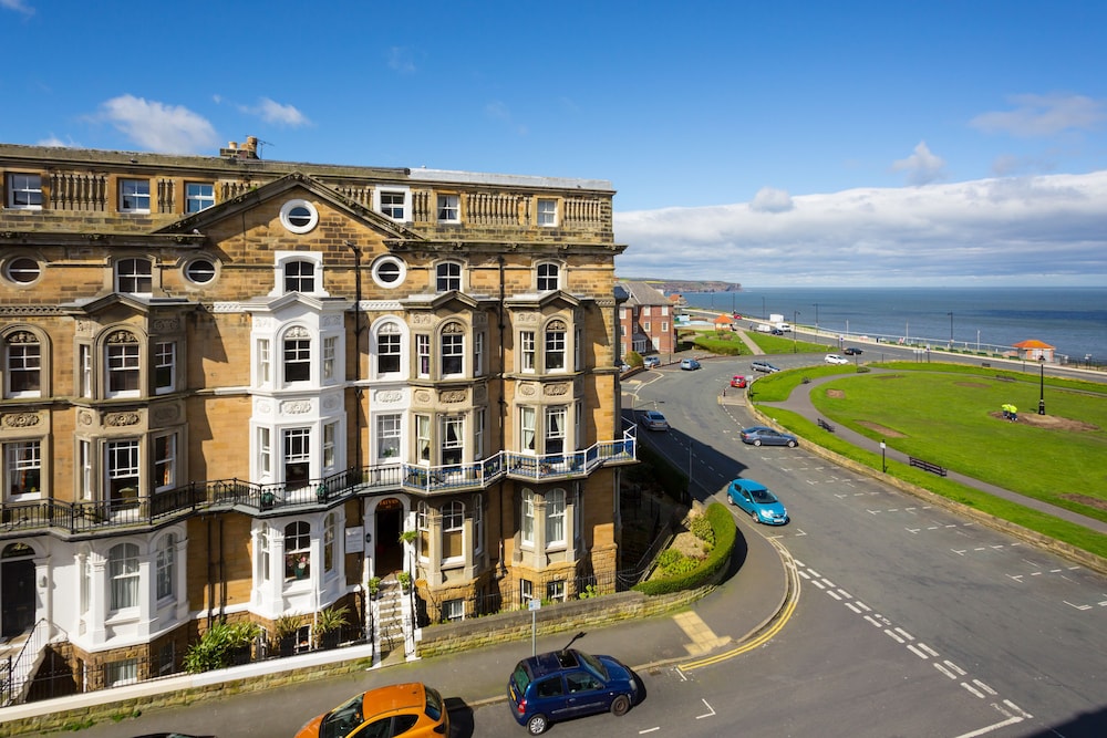 Fayvan Apartments — 4-Star Luxury Hotel in Whitby, United Kingdom