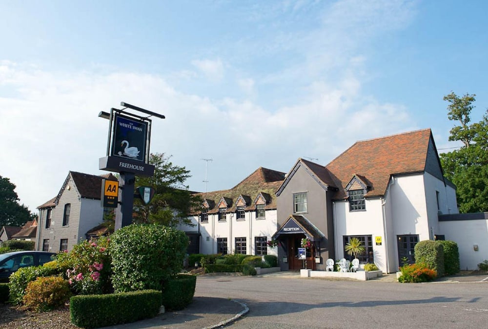 The White Swan - carbon neutral hotel in Arundel