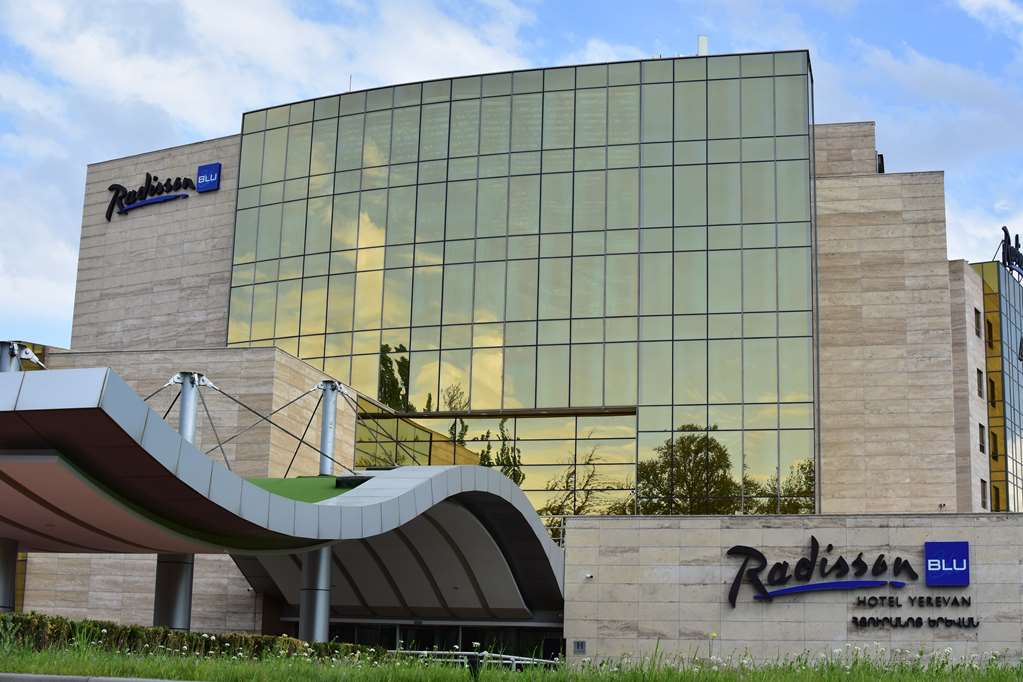 Radisson Blu Hotel Yerevan — 5-Star Luxury Hotel in Yerevan, Armenia
