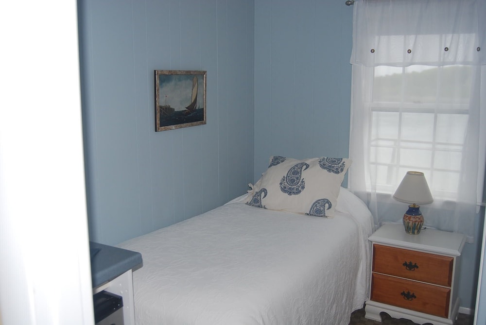 Dockside Guest Quarters & Restaurant - photo 23
