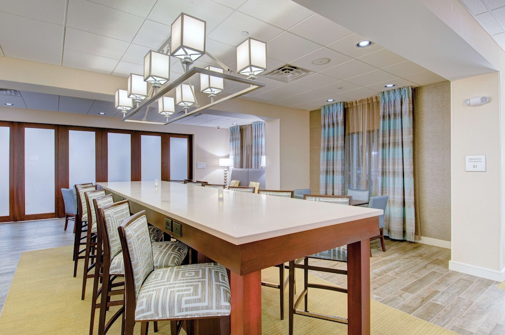 Hampton Inn Boston Westborough - photo 34