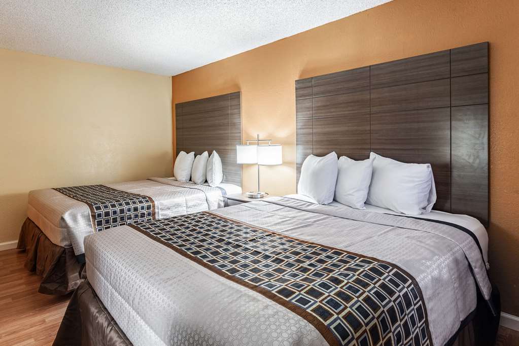 Rodeway Inn Farmington - photo 23