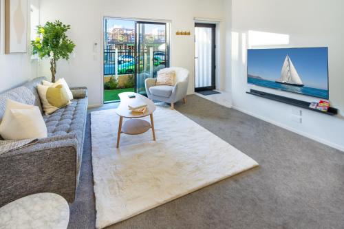 3 bedroom 2 bath Central City — 4-Star Luxury Hotel in Christchurch, New Zealand
