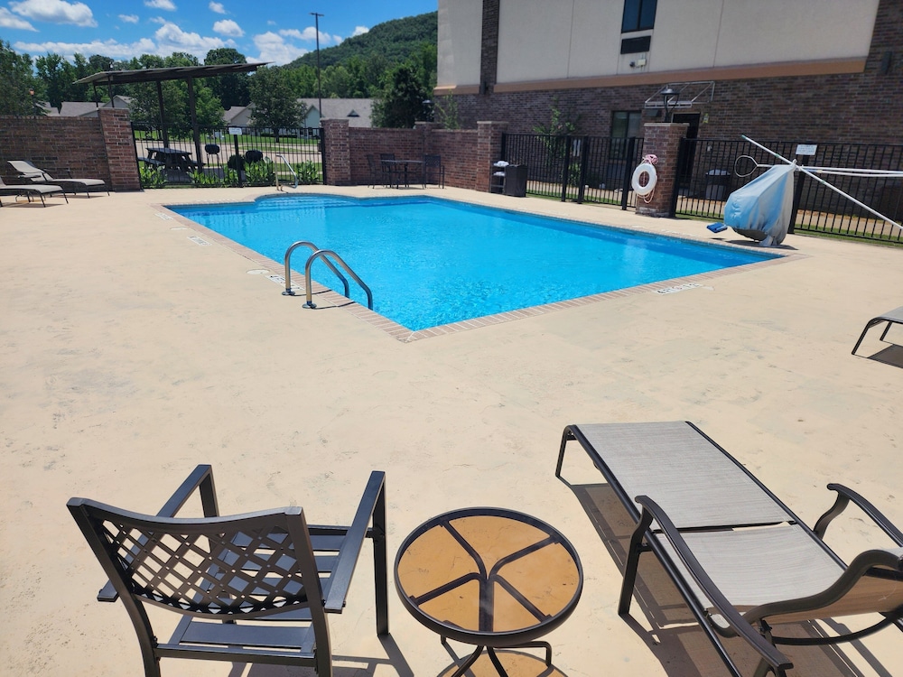 Holiday Inn Express Heber Springs by IHG - photo 14