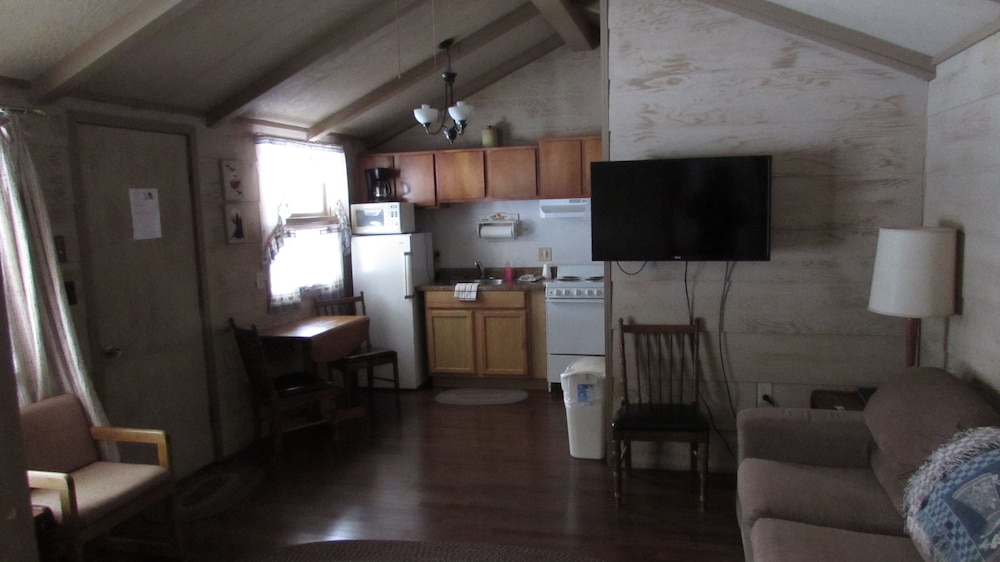 Woodland Motor Lodge - photo 49