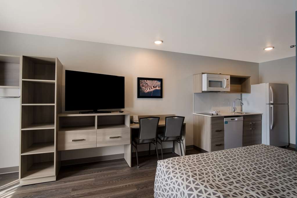 WoodSpring Suites Grand Rapids Kentwood - photo 2