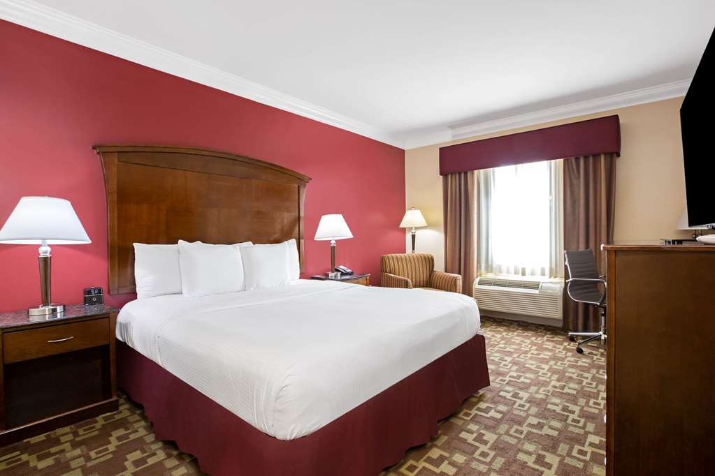 La Quinta Inn & Suites by Wyndham Moreno Valley - photo 27