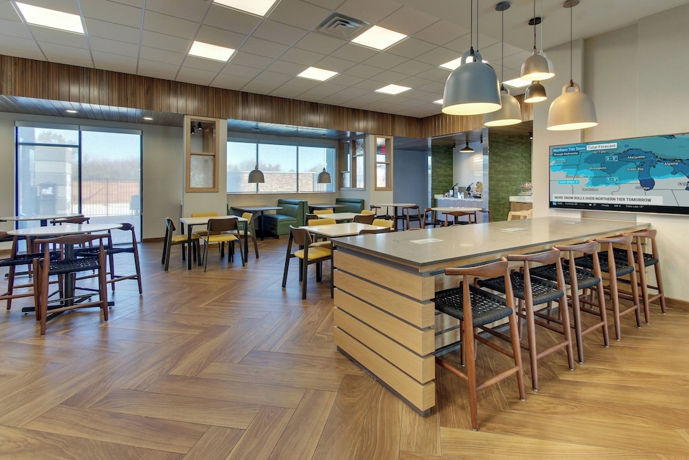 Fairfield Inn & Suites by Marriott Houston Brookhollow - photo 24