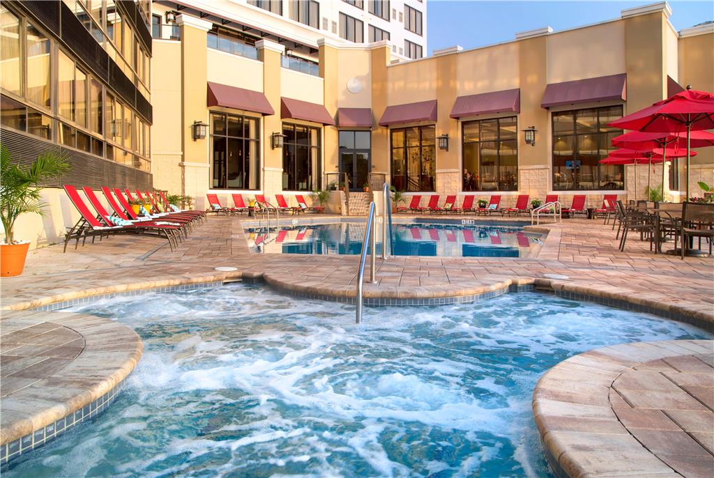 Ramada Plaza Resort & Suites by Wyndham Orlando Intl Drive - photo 16