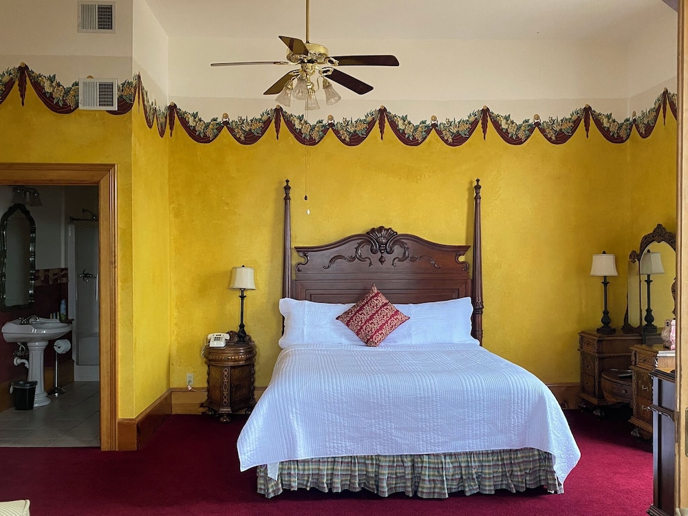 Decker Hotel - photo 7