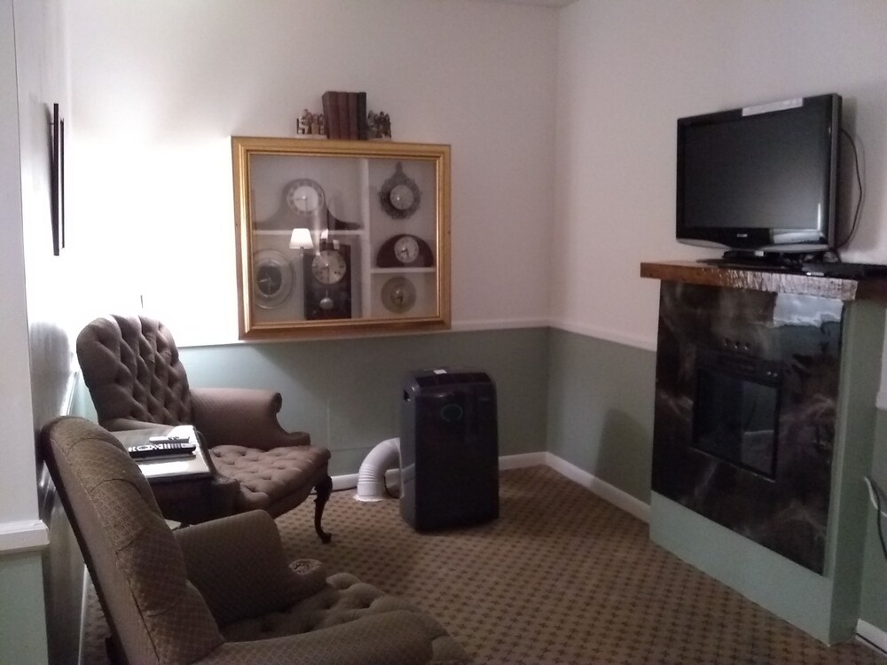 The Charles Inn at Vacationland Inns - photo 31