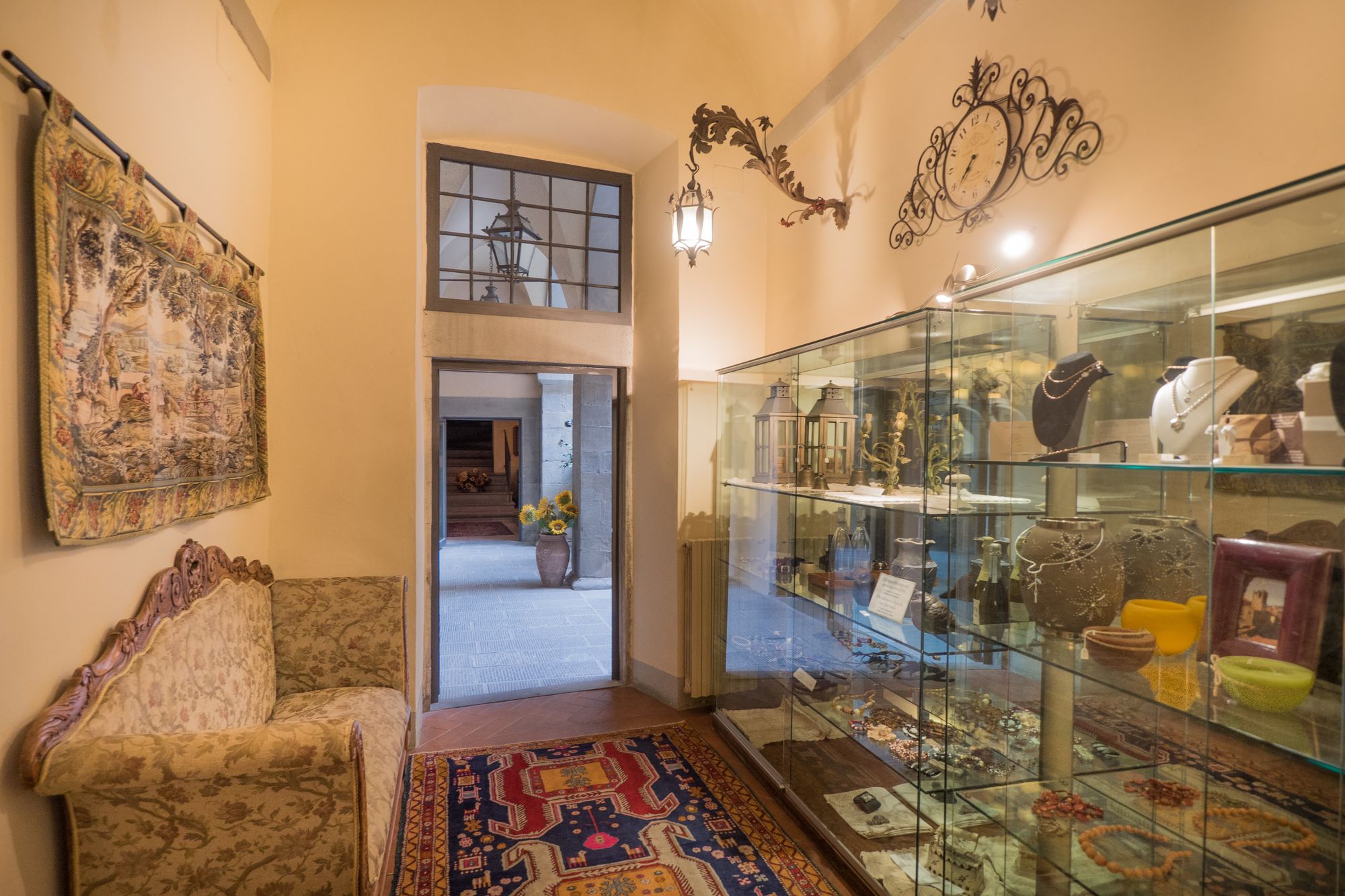 B&B Piccolo Hotel — 4-Star Luxury Hotel in Cortona, Italy