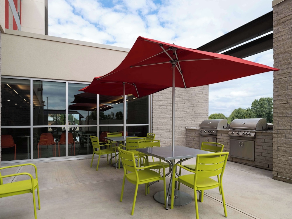 Home2 Suites Troy - photo 41