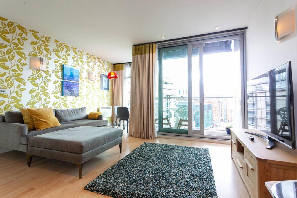 Iconic Luxury Manchester Apartment — 4-Star Luxury Hotel in Manchester, United Kingdom