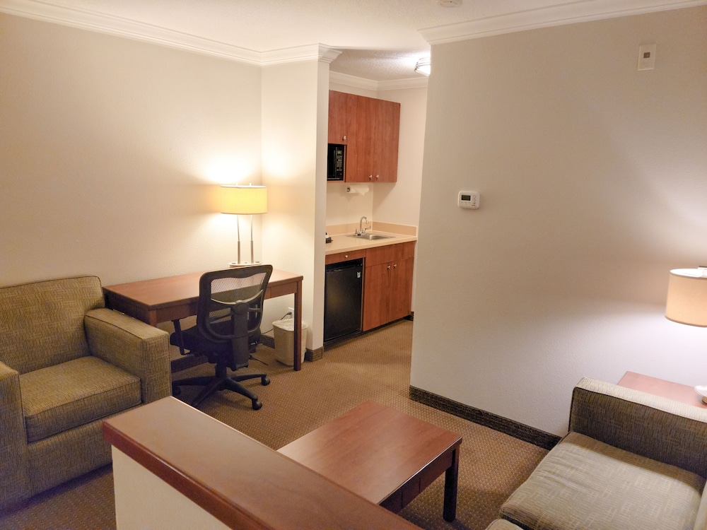 Holiday Inn Express Hotel & Suites Portland NW Downtown by IHG - photo 27