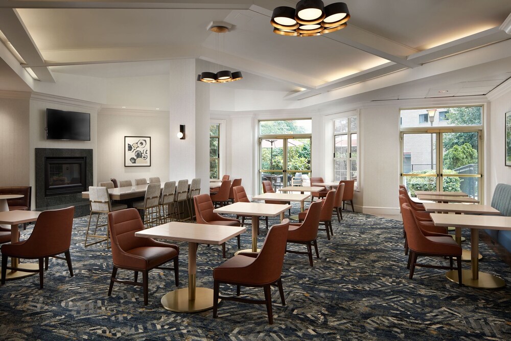 Residence Inn by Marriott Arlington at Rosslyn - photo 19