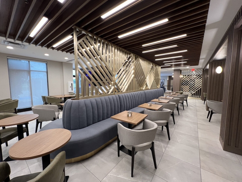 DoubleTree by Hilton Fort Worth Fossil Creek - photo 48