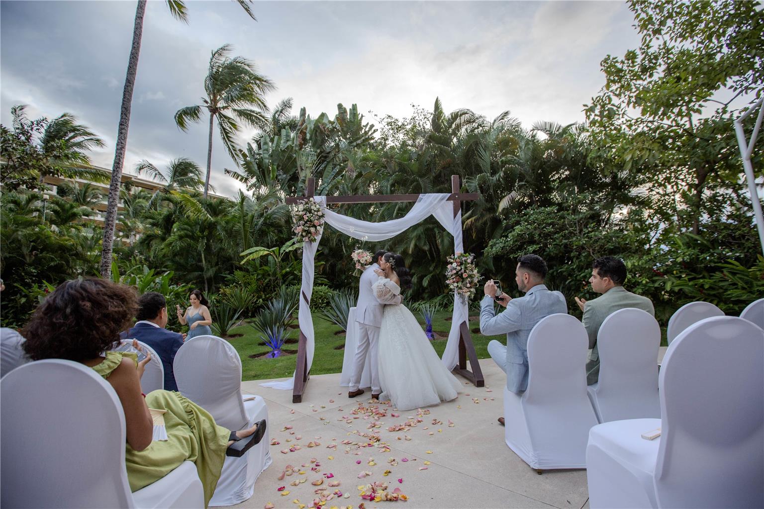 BPVALL WED