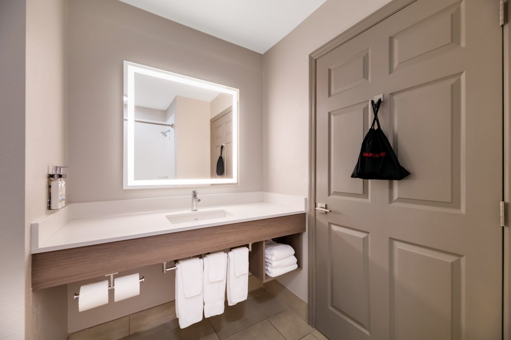 Holiday Inn Express Hotel & Suites The Villages by IHG - photo 33