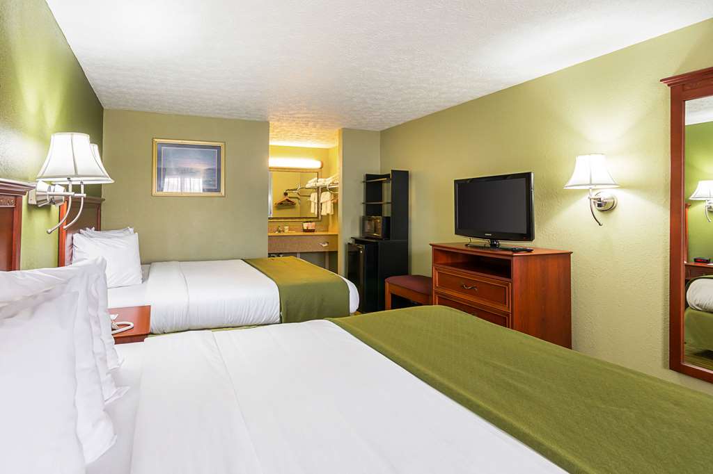 Quality Inn Weston - photo 26