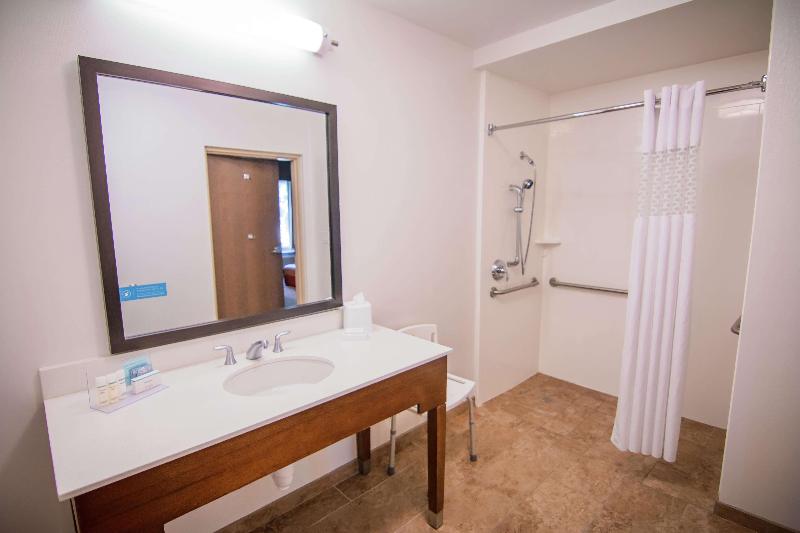 Hampton Inn & Suites Dallas Frisco North FieldhouseUSA - photo 35