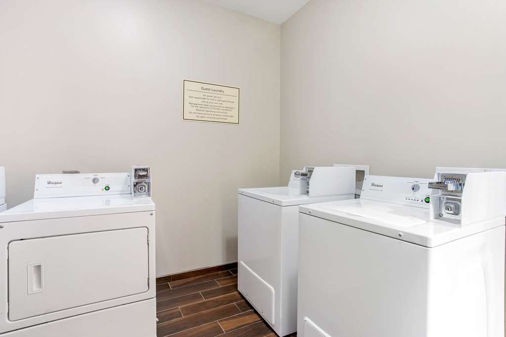 La Quinta Inn & Suites by Wyndham Springfield IL - photo 54