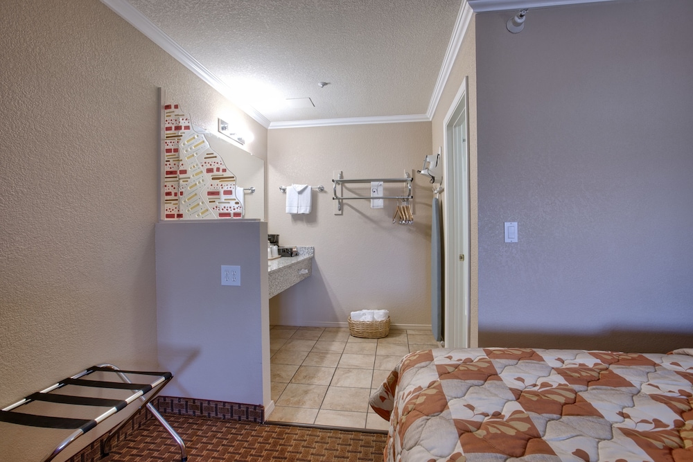 The Views Inn Sedona - photo 6