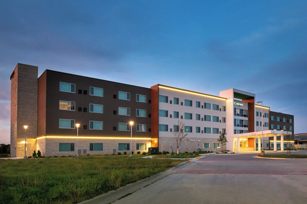 Element Overland Park - featured photo