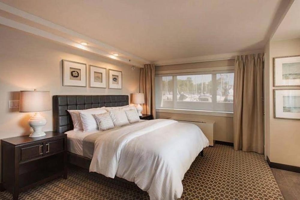 Knickerbocker Yacht Hotel - photo 7