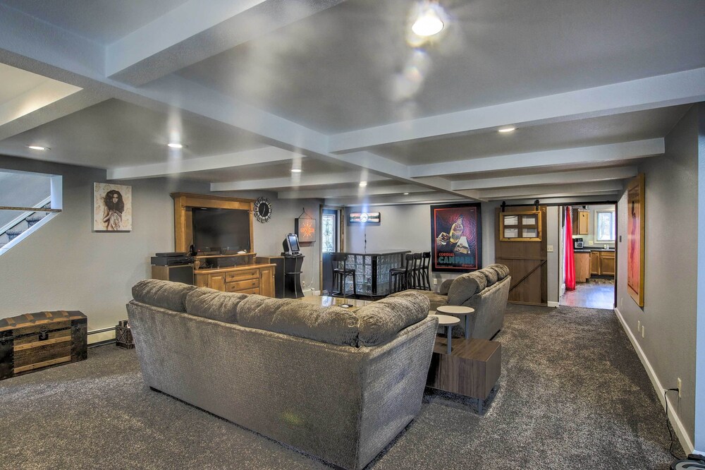 Spacious Sheboygan Home with Grill and Fire Pit — Sheboygan — photo 2