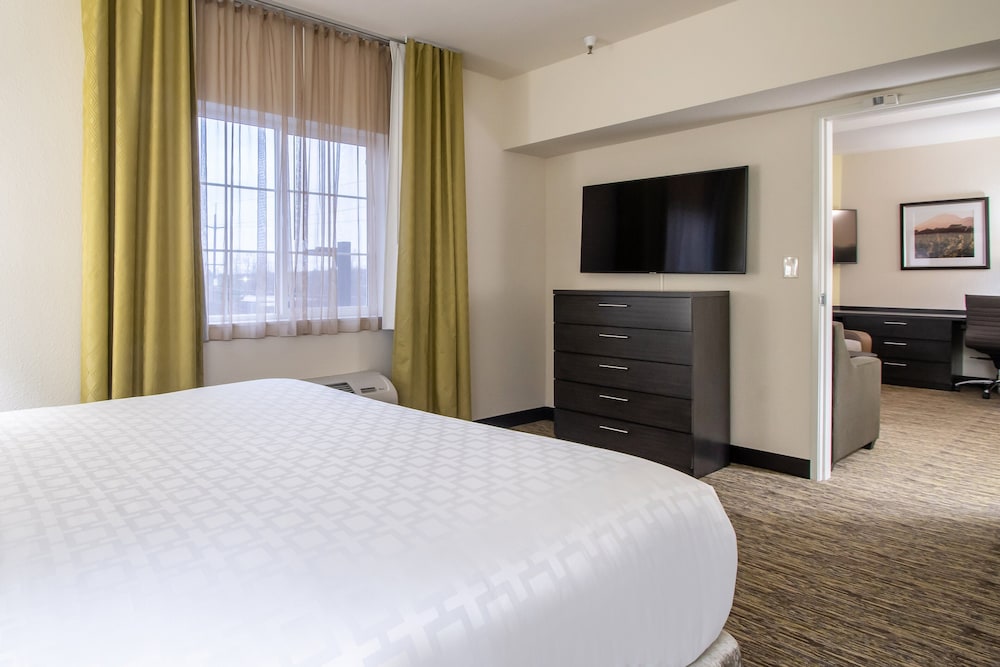 Candlewood Suites Portland Airport by IHG - photo 9