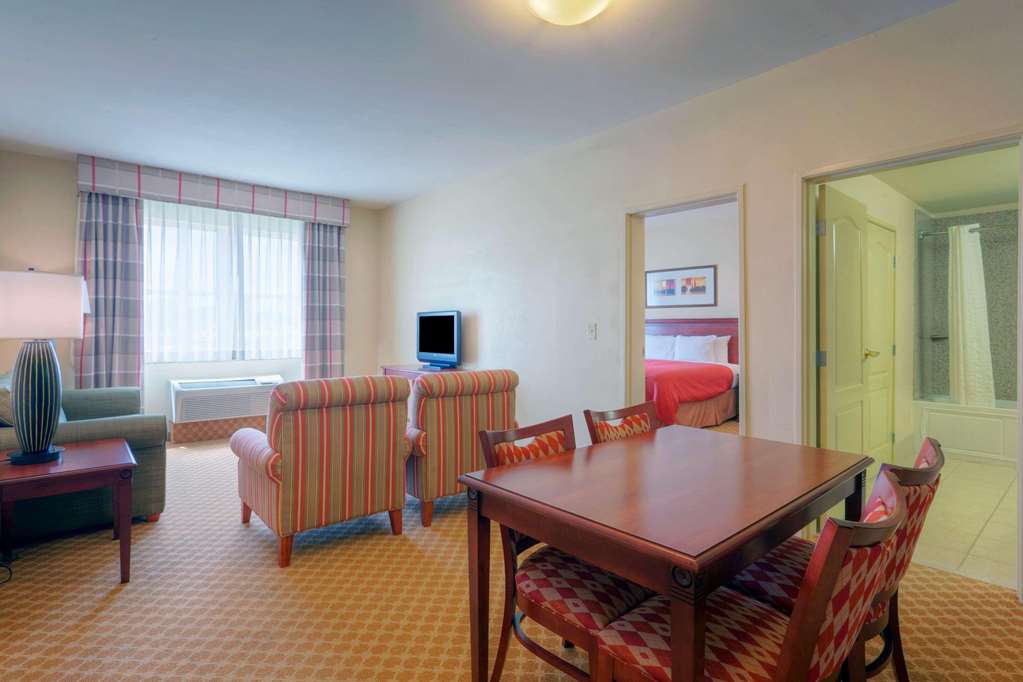 Country Inn & Suites by Radisson Emporia VA - photo 10