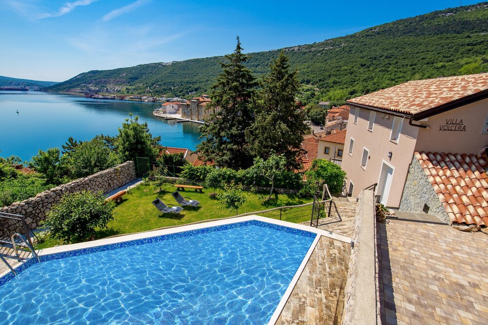 Villa With In Bakar With Wonderful Sea View Private Pool — 4-Star Luxury Hotel in Bakar, Croatia