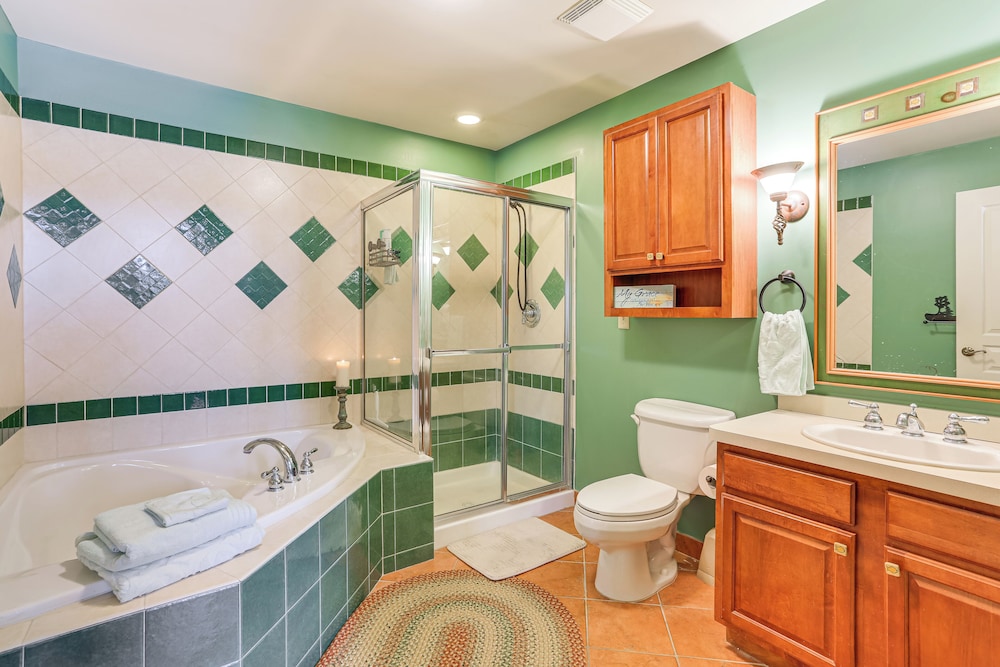 1 Mi to Mountain Creek Resort: Condo w Balcony - photo 13
