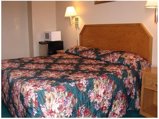 Red Carpet Inn Wind Gap - photo 7