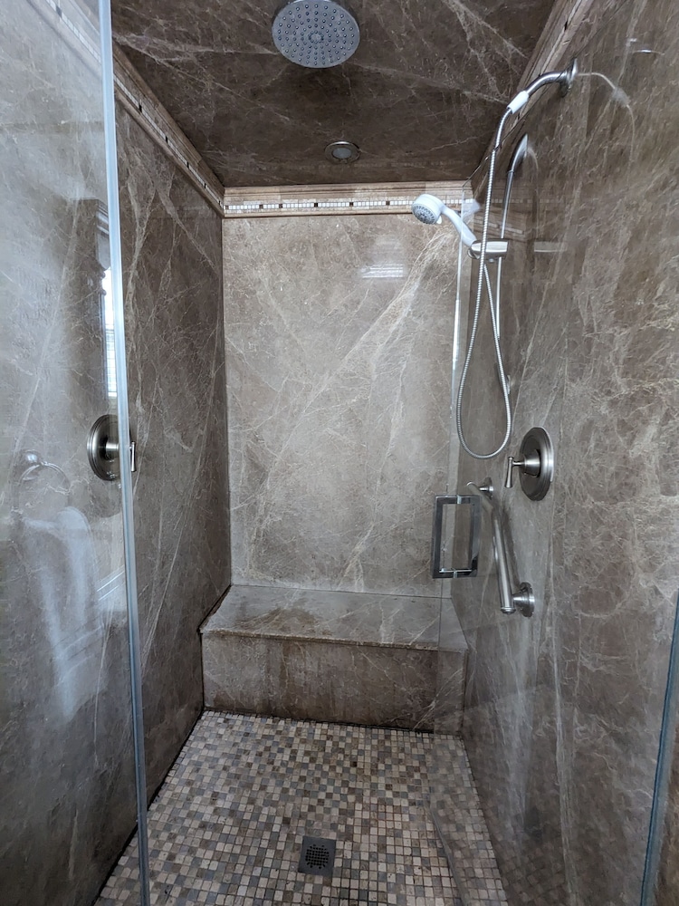 Los Gatos Garden Inn Hotel - photo 58