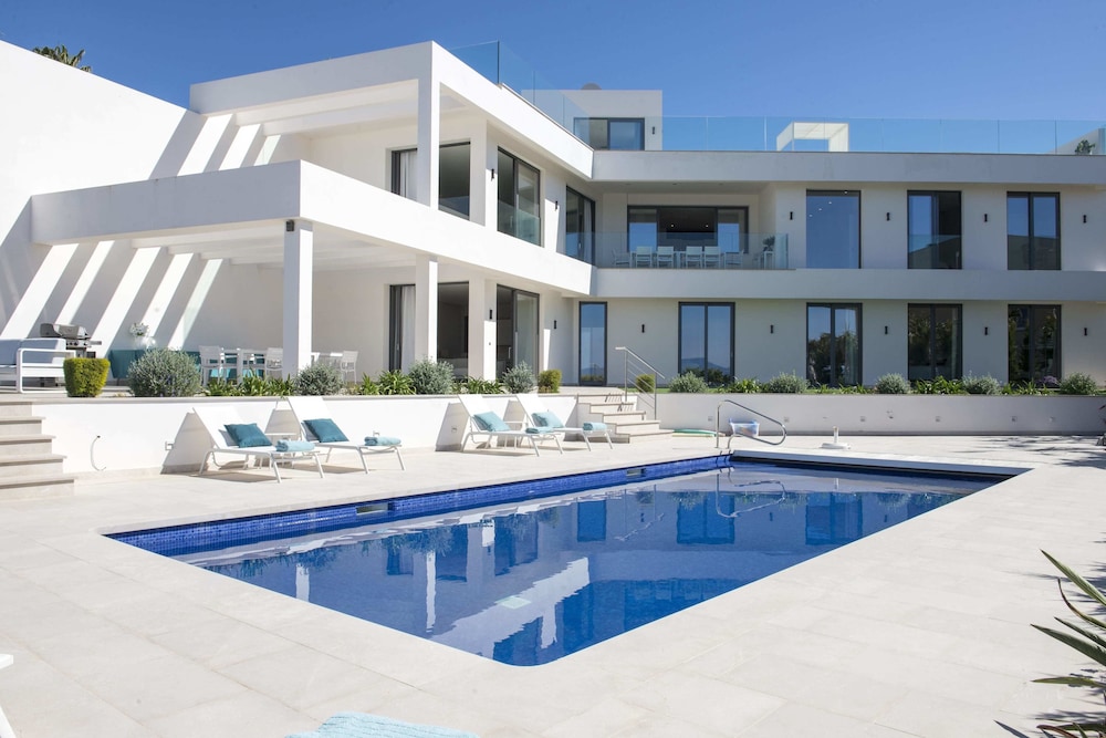 Villa Son Mares — 4-Star Luxury Hotel in Llucmajor, Spain