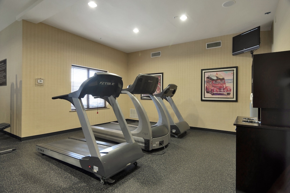Holiday Inn Express Hotel & Suites DFW West Hurst by IHG - photo 29