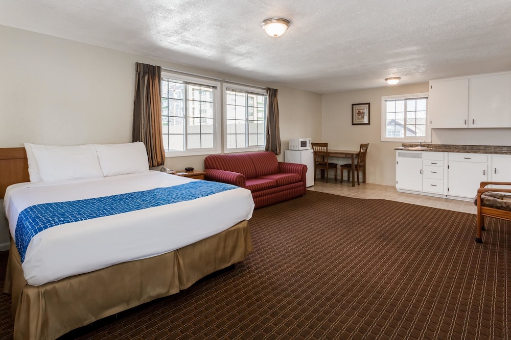 Travelodge by Wyndham Eugene Downtown University of Oregon - photo 35