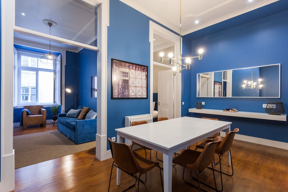 Baixa Vintage Three Bedroom Apartment by LU Holidays — 4-Star Luxury Hotel in Lisbon, Portugal