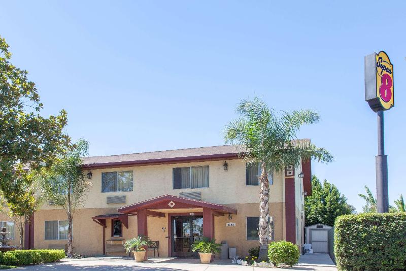 Super 8 by Wyndham Selma Fresno Area - photo 2
