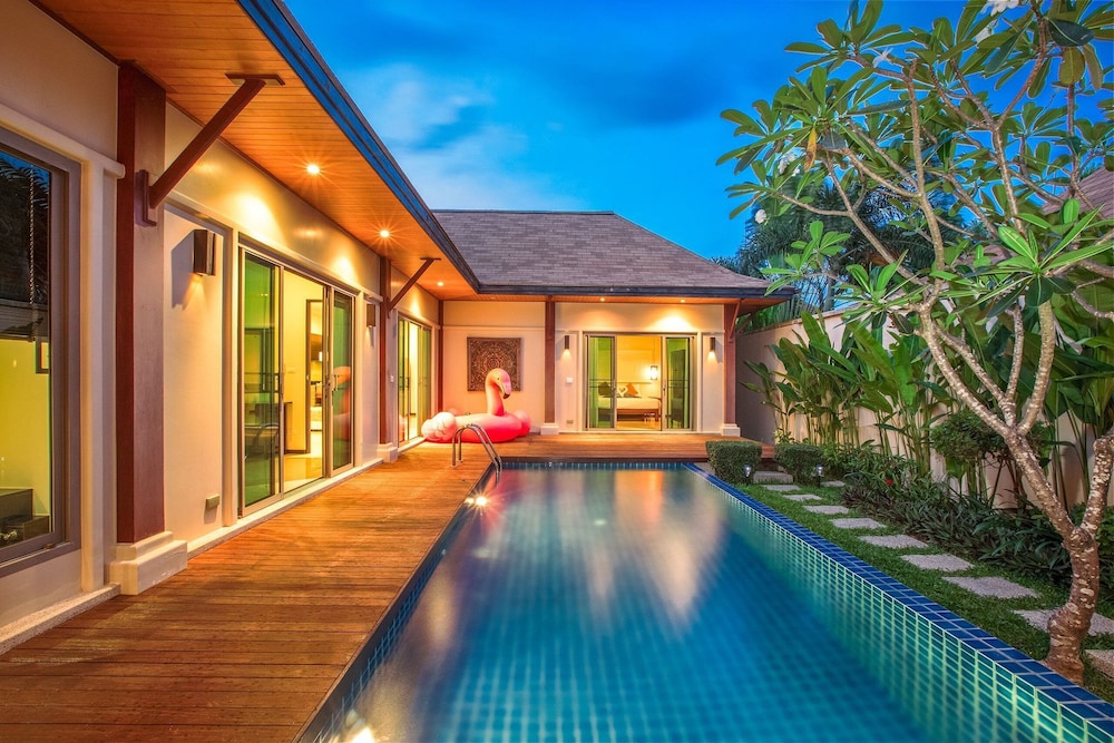 Villa Buton Private Pool Nai Harn Beach — 4-Star Luxury Hotel in Rawai, Thailand