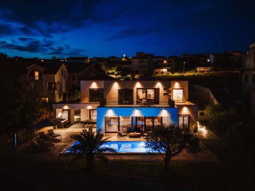 Villa Kara Sevda — 4-Star Luxury Hotel in Razanac, Croatia