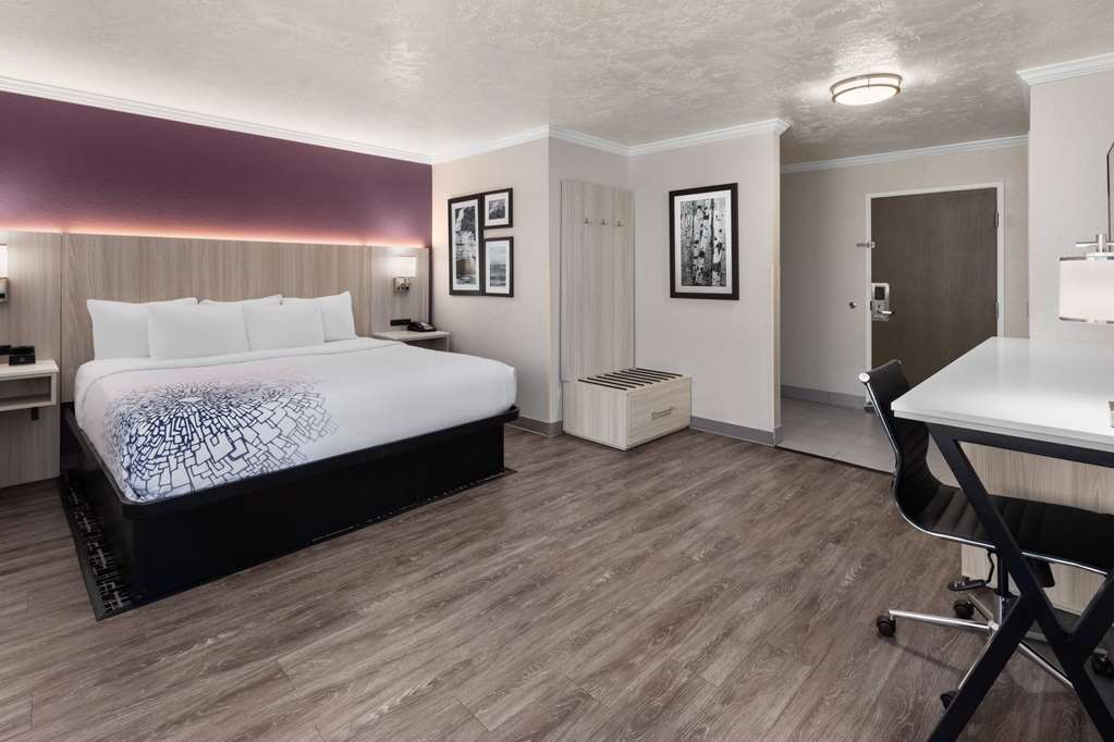 La Quinta Inn & Suites by Wyndham North Orem - photo 13