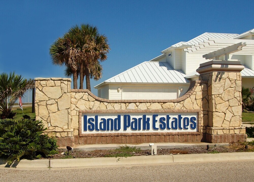 Livin On Cloud 9 Ipe122 — 4-Star Luxury Hotel in Port Aransas, United States