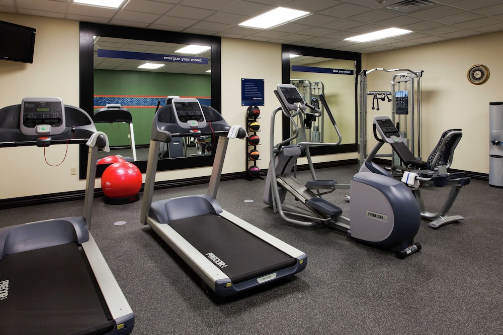 Hampton Inn & Suites Middlebury - photo 31