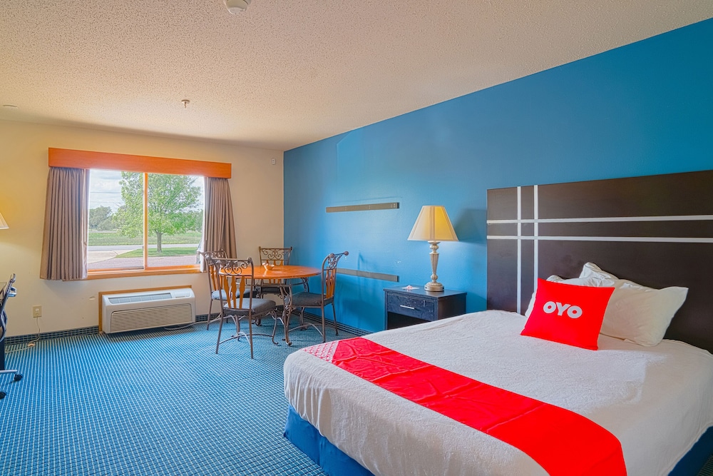 OYO Hotel Redwood Falls near Jackpot Casino - photo 18