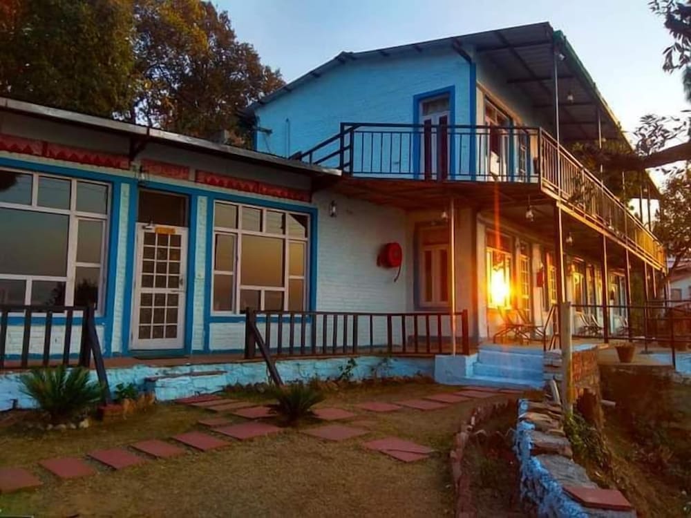 Hotel Kaafal Cottage Ranikhet in Ranikhet, India