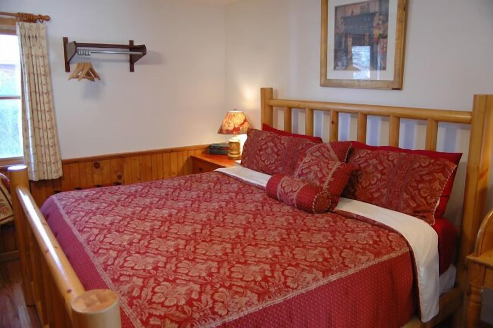 The Homestead Inn - photo 36